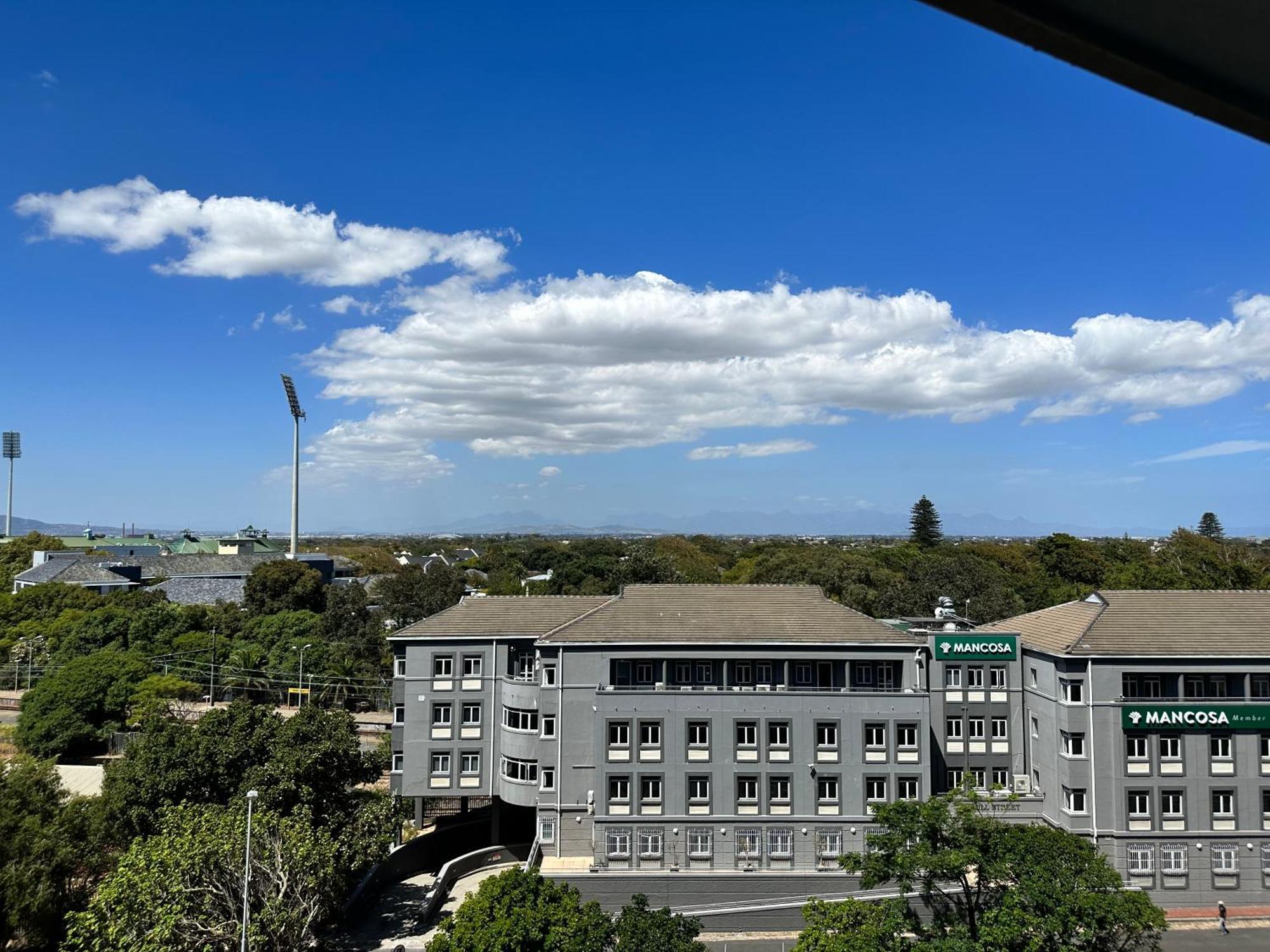 Newlands Peak Apartments Кейптаун Екстериор снимка