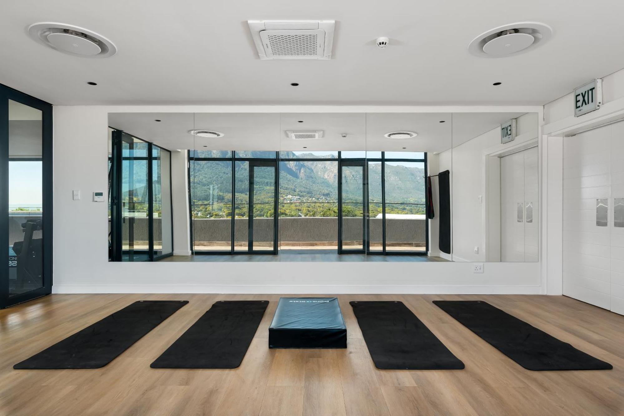 Newlands Peak Apartments Кейптаун Екстериор снимка